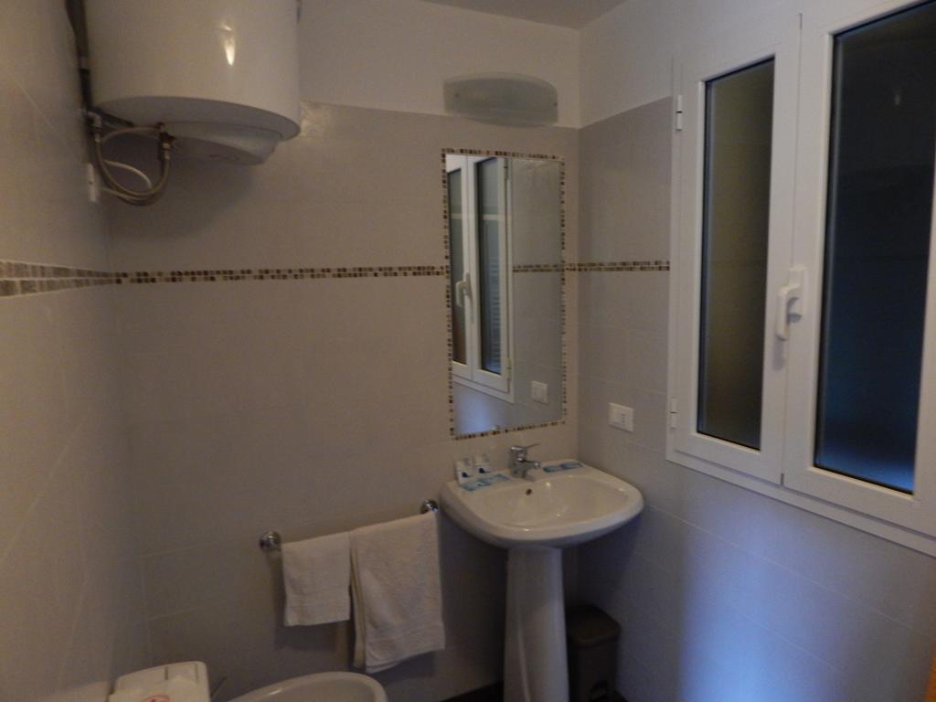 Il Melograno Villa Albenga Room photo